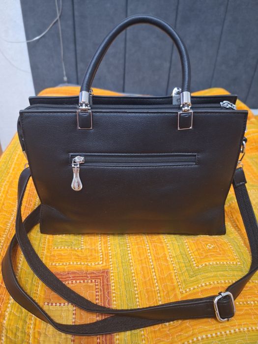 Женская сумка через плечо