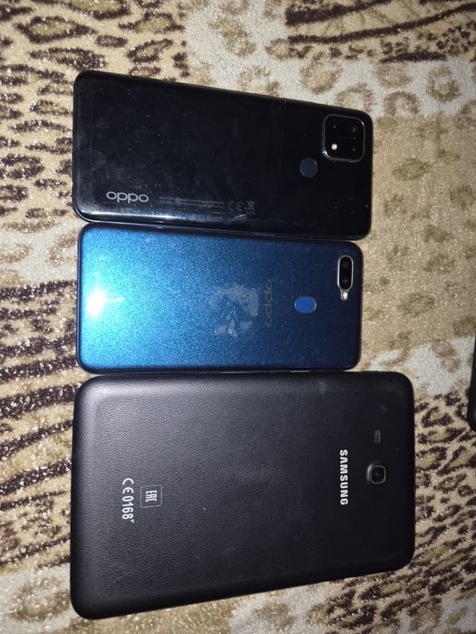 Продаю 2 телефона и планшет