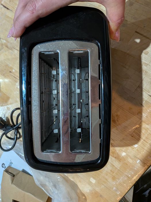 Prăjitor pâine Nou