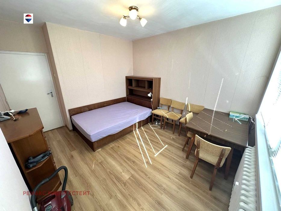 Тристаен апартамент за продажба кв. Възрааждане - снимка 2