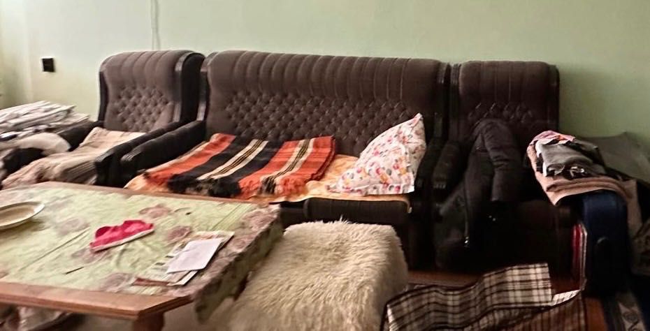 Разтегателно канапе с легло