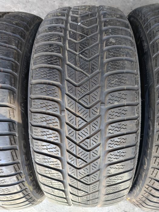 Зимни гуми -19цола -225/40-1бр.-80лв."PIRELLI"