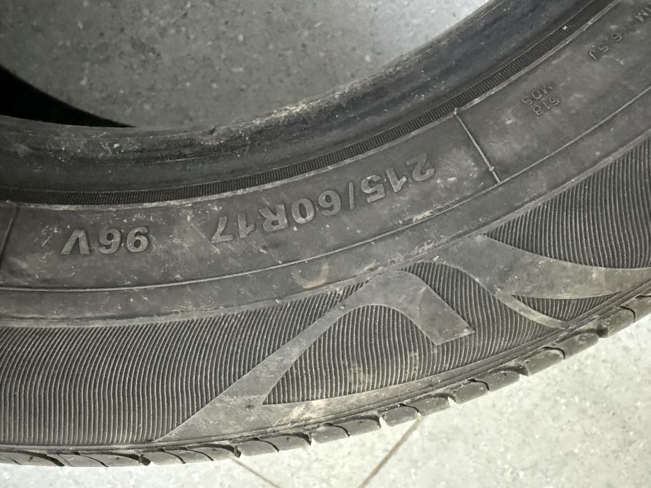 215/60/17 Балон летний.