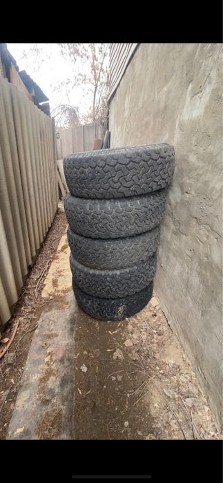 Продам. Шины BFGOODRICH 285/75/16