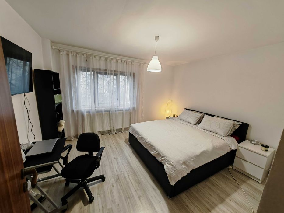 Proprietar, ofer chirie ap. 3 camere, cartier 1 Mai