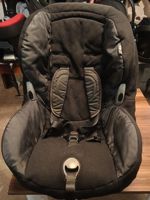 Детско столче за кола Maxi-Cosi PrioriFix 9–18 кг с ISOFIX