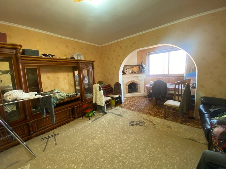 Продается 5-комнатная квартира, улица Мавлона Риёзий, ор-р Паркентский