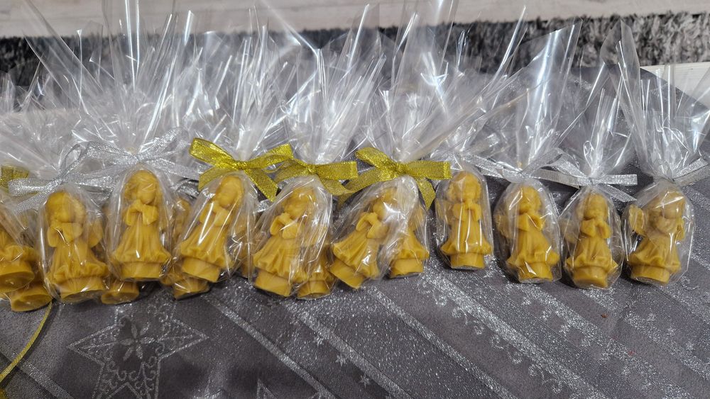 Свещи от пчелен восък