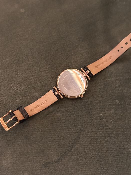 Часовник Michael Kors