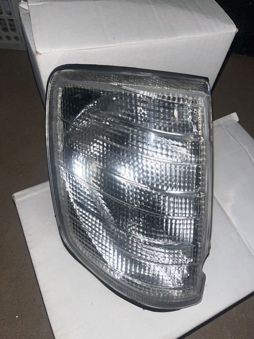 Поворотники мерседес w124