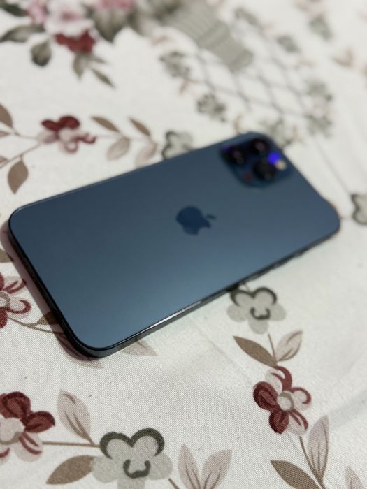 Apple Iphone 12 Pro Max , Pentru piese , Recarosare ( Placa defecta)