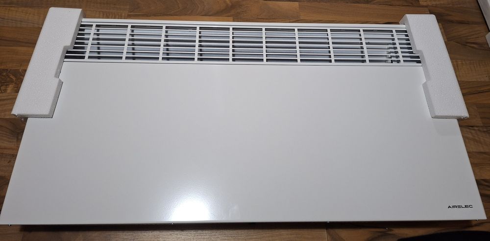 В гаранция, нов конвектор AIRELEC BASIC PRO 2500W