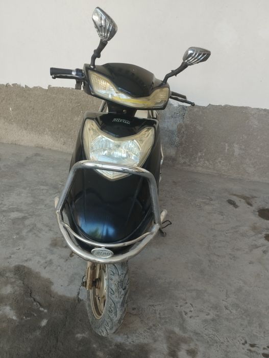 Skuter 5 ta akumlatori yoʻq
