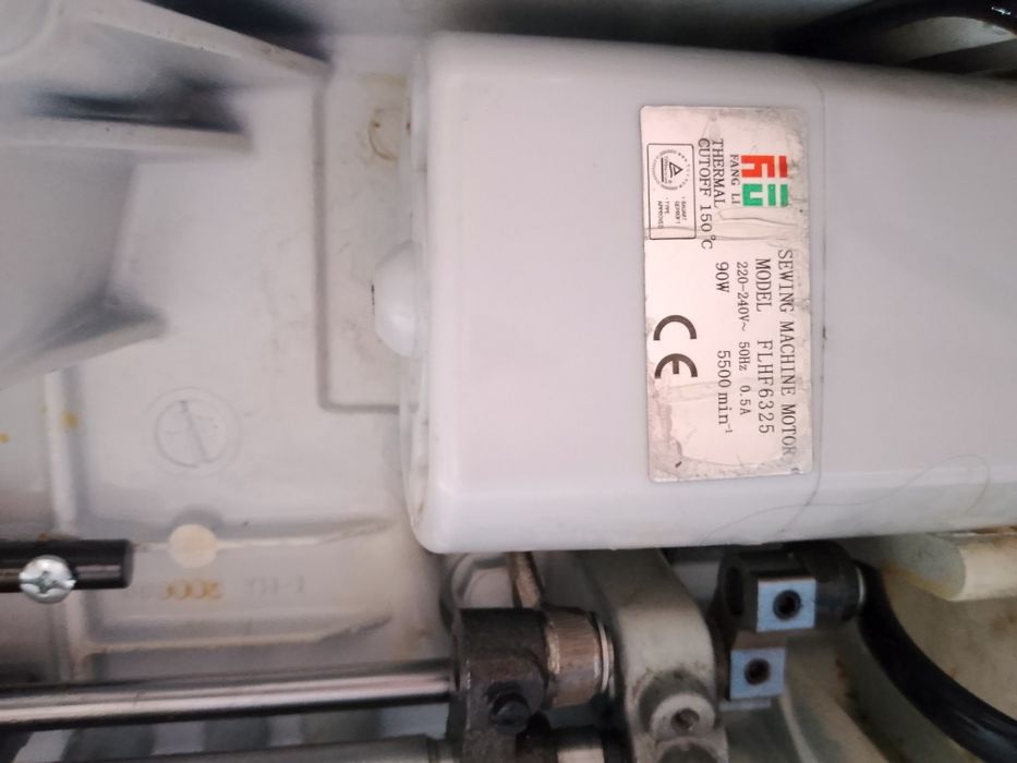 Швейная машина Janome