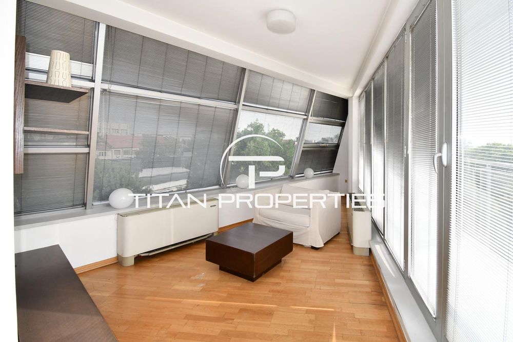 Мезонет, под наем, Център - Докторски паметник