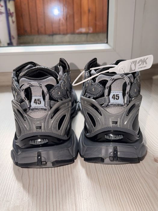 Balenciaga Runner Сив Grunge style
