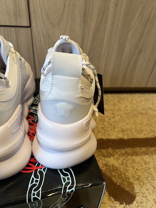 *ULTIMELE STOCURI* Versace Chain Reaction Albi 40-45