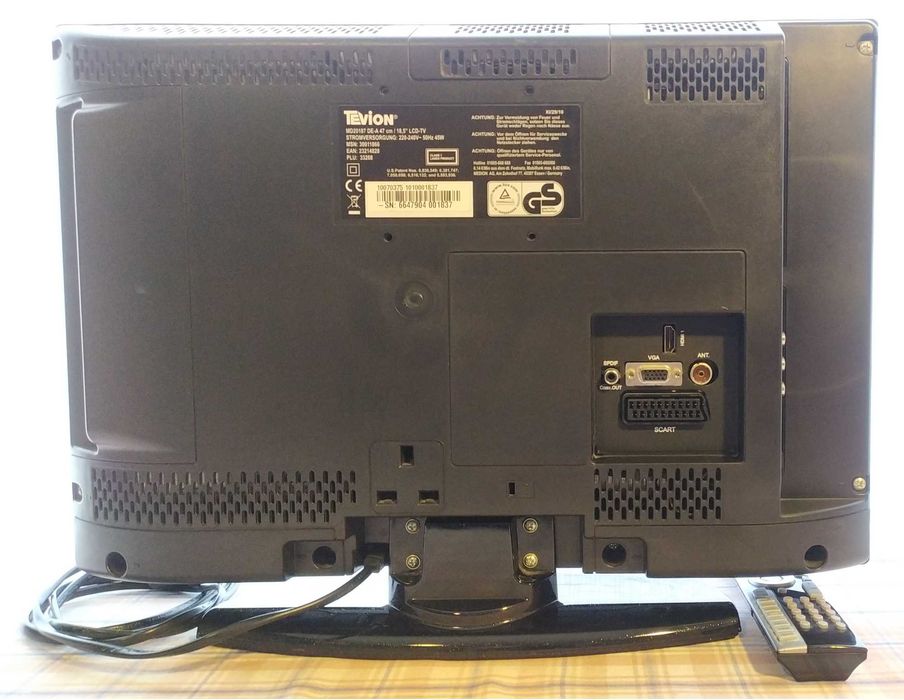 Телевизор с DVD плейър и оригинално дистанционно