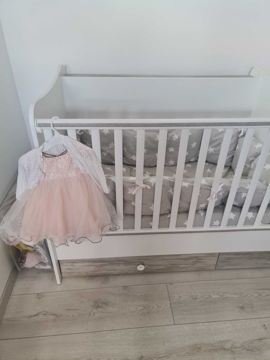 Трансформараща се дървена кошара