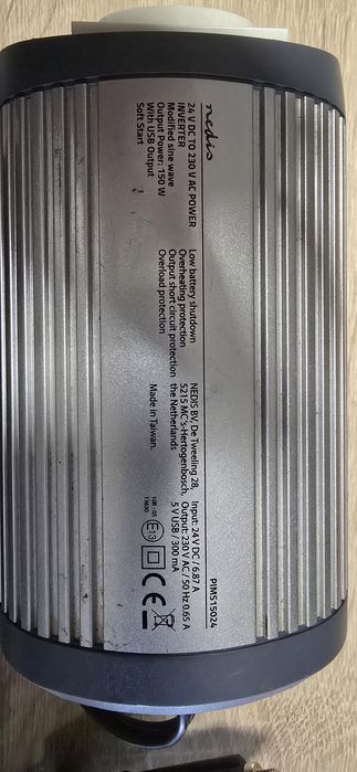 Vând invertor 24v-230