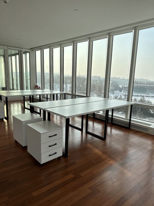 Офисные столы удобный