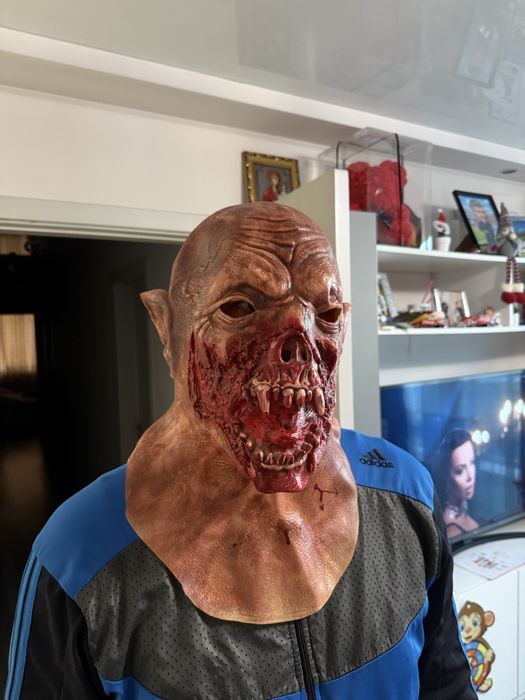 Кукерски маски  гумени маски