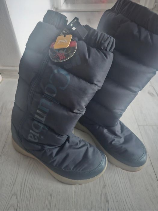 Cizme noi, cu eticheta, mărimea 37.