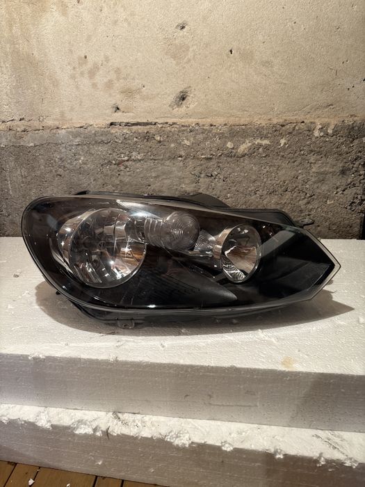 Фар за  VW Golf 6