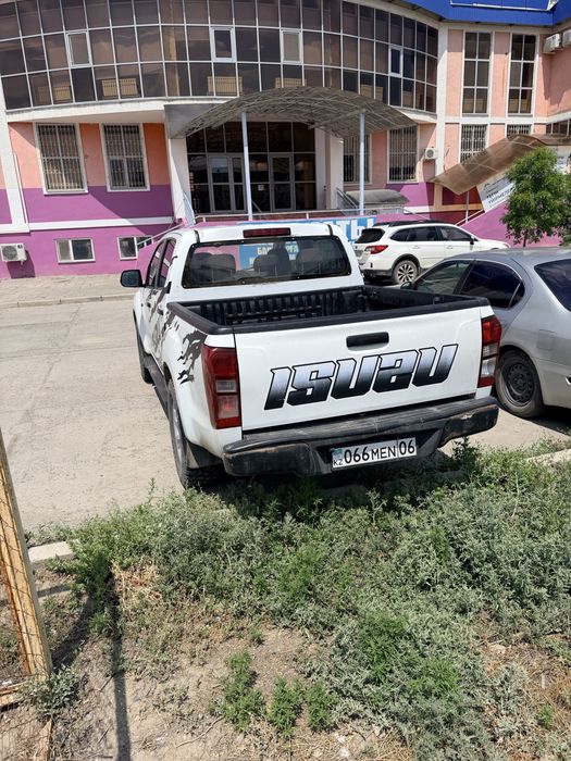 Продам isuzu dmax