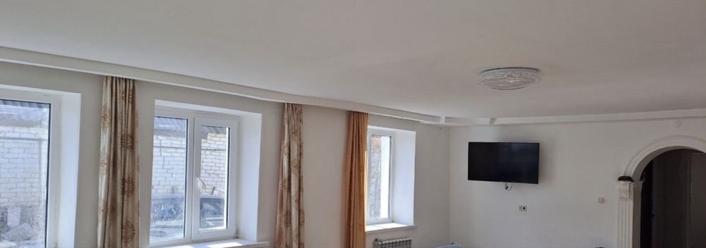 продам 2 дома в одном дворе