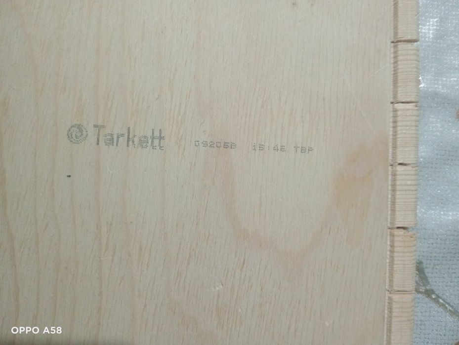 Продам паркет Tarkett