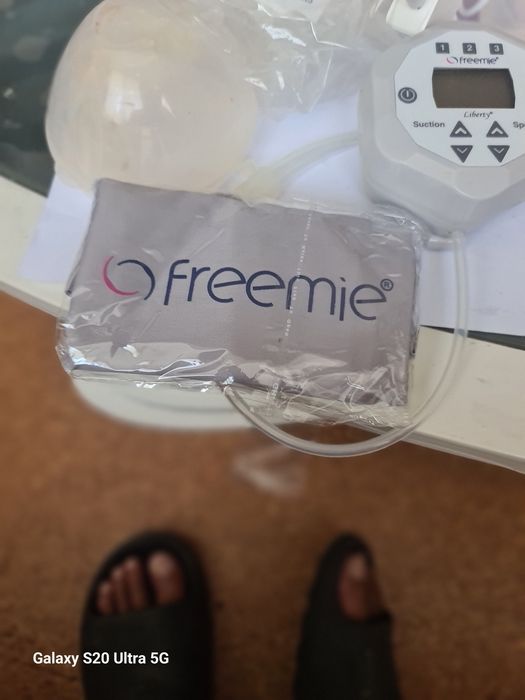 Freemie Liberty – двойна електрическа помпа за кърма Hands-Free, внос от САЩ