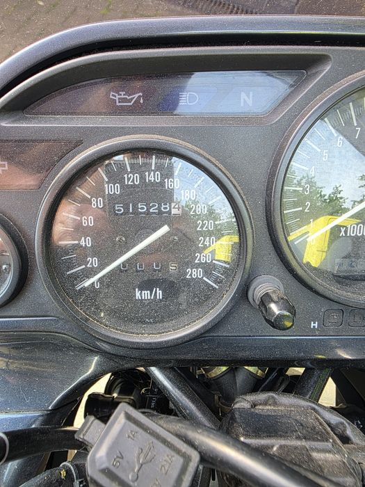 Kawasaki zzr 600