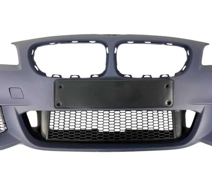 Боди кит за BMW F10 2010г-2017г M-Tech стил с отвори за парктроник