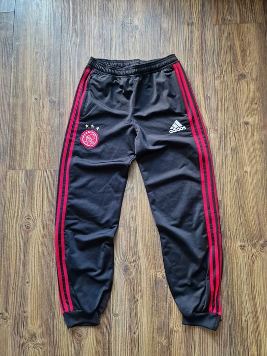 Страхотно юношеско спортно долнище  ADIDAS AJAX  размер 13 -14г или S