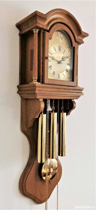 Ceas de perete cu pendul