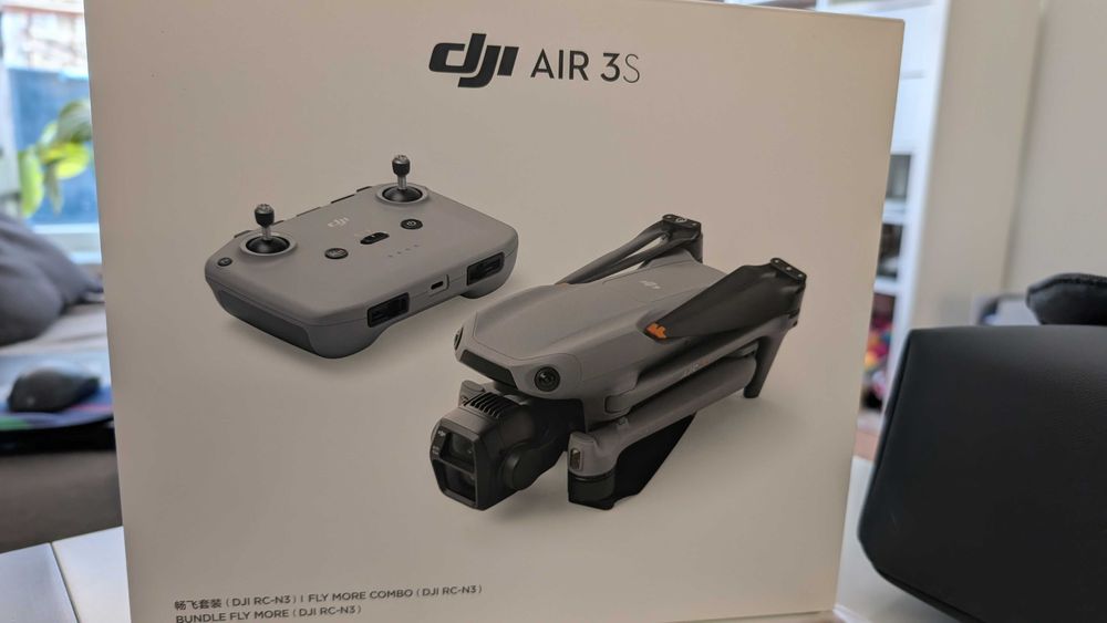 Дрон DJI Air 3S Fly More Combo (DJI RC-N3) + Пускащ механизъм