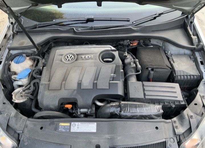 Продаваме на части фолксваген голф6 1.6тди 105кс. Vw golf6 1.6tdi.