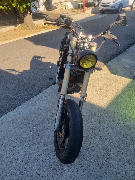 Vând Gilera 600 rc