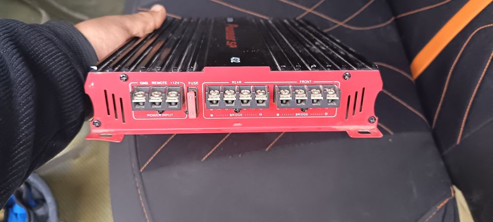 Ovoz kotaruvchi uslitr