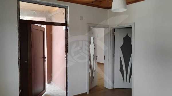 Двуетажна къща Поповица 86603