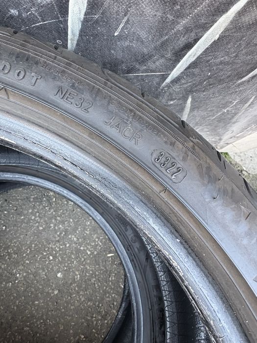 Amvelope de vara 225 40r19 cu 255 35 r19 goodyear .
