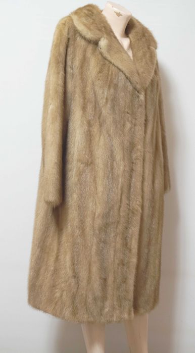 Haina din blana de nurca  blonda marimea L