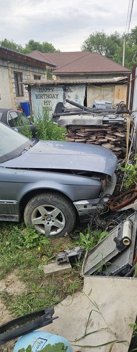 BMW E34 (1990) — документы в порядке.
