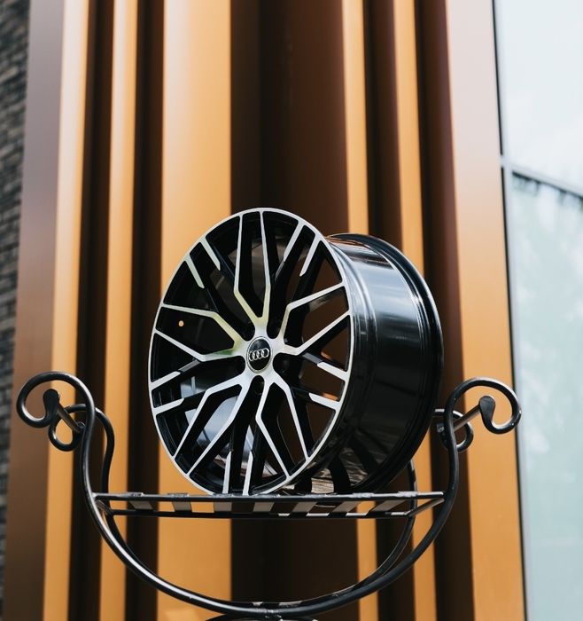 Jante 18 Audi R18 Y
