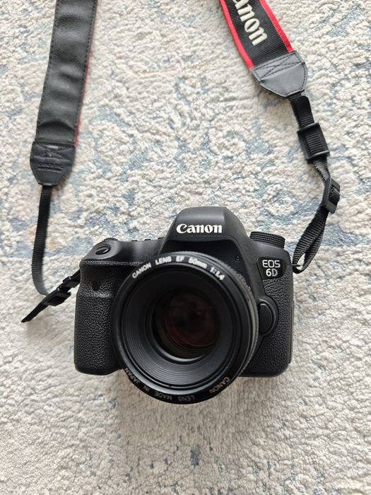 Canon 6D, WiFi, GPS + Canon 50mm F1. 4+ card 64gb+cutie