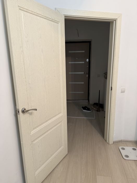 Продам 3 двери бу