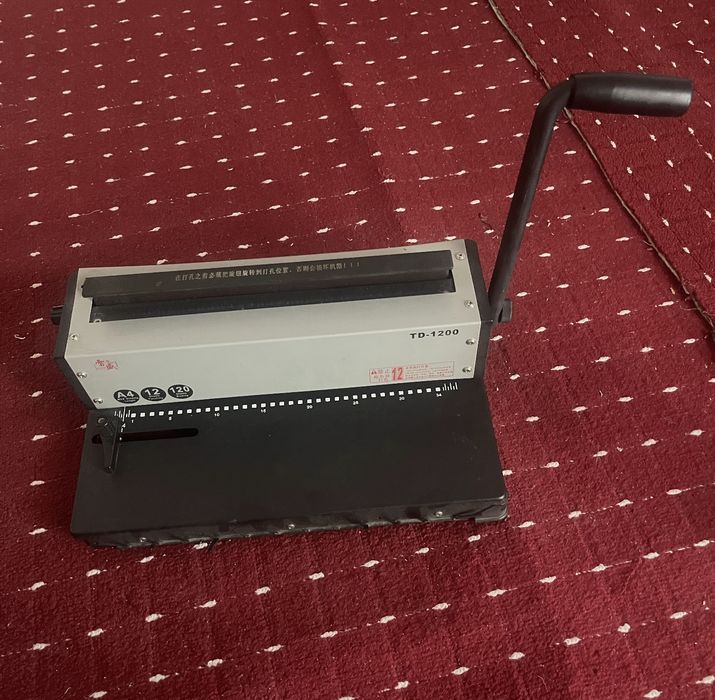 Printer (Epson L805) bonusga 7xil rang,pereplyod jihozlari