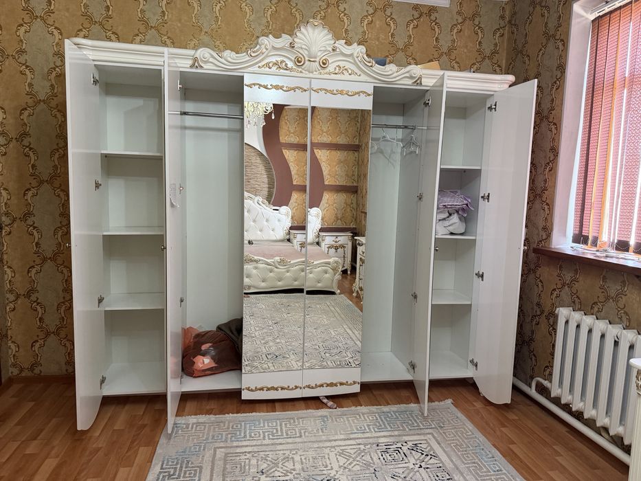 Спальпый гарнитур