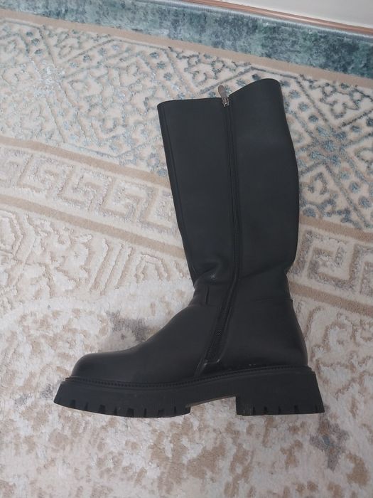 Женские  зимние сапоги размер 38